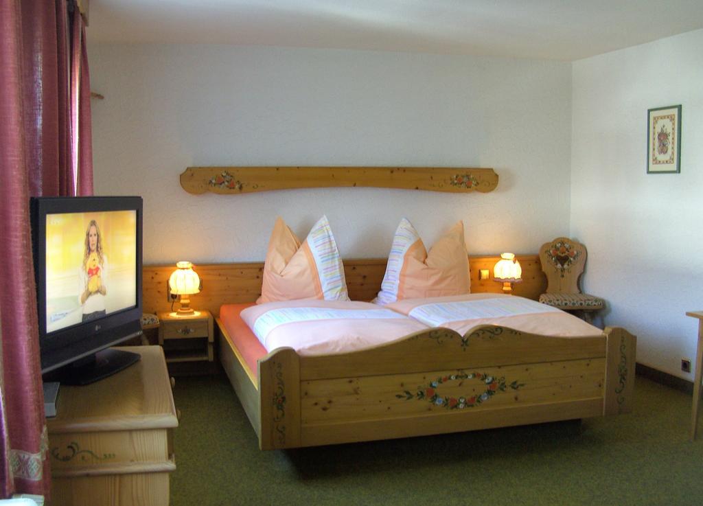 Hotel Restaurant Schmidter Bauernstube 니데겐 외부 사진