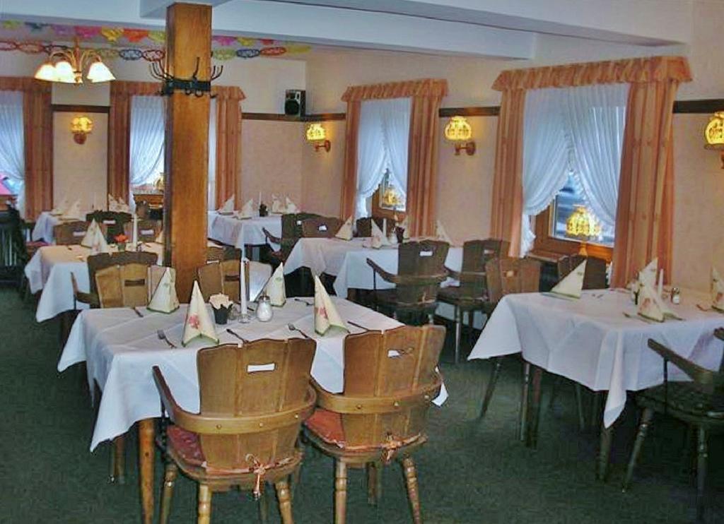 Hotel Restaurant Schmidter Bauernstube 니데겐 외부 사진
